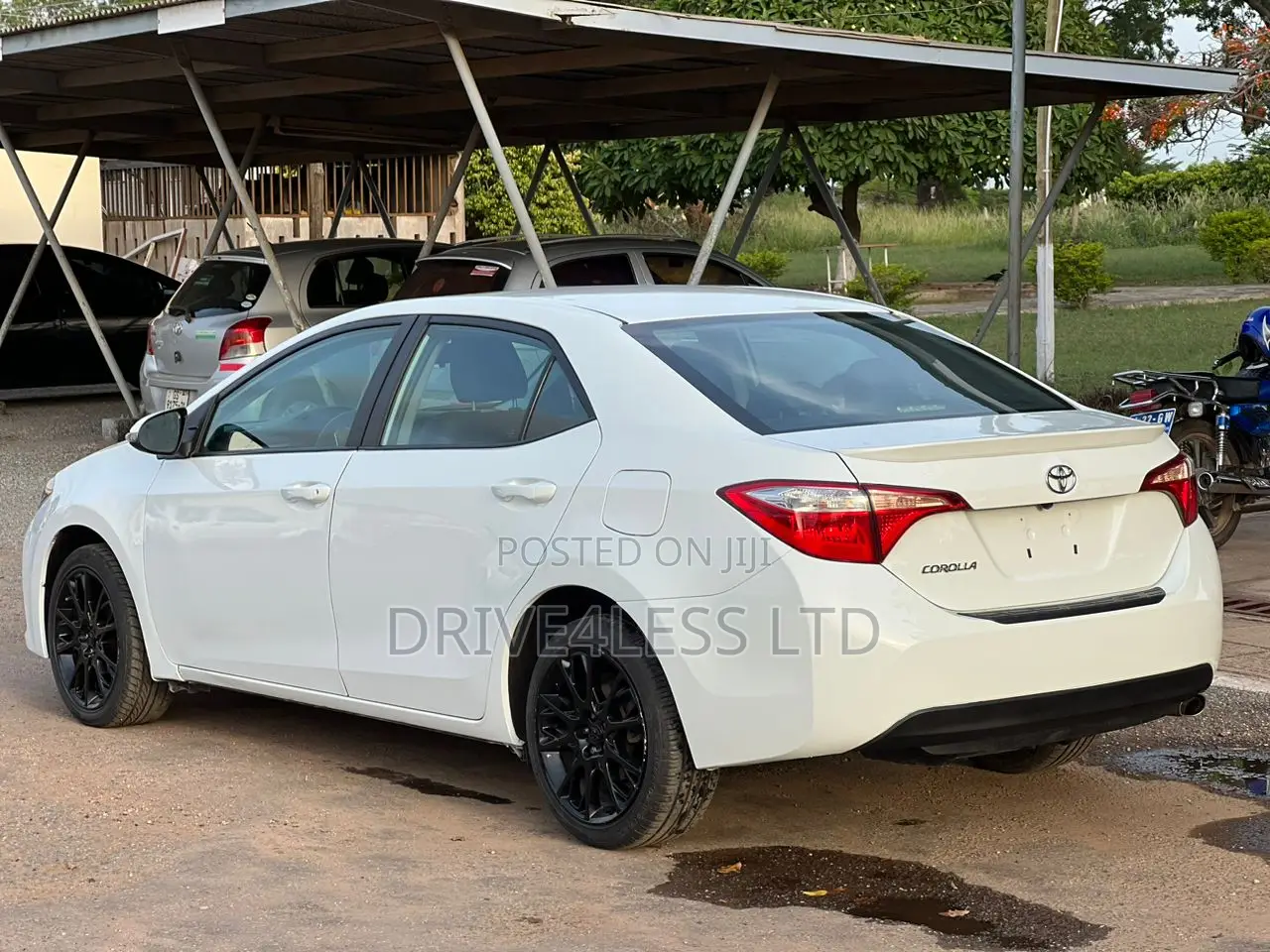 Toyota Corolla 2016 White
