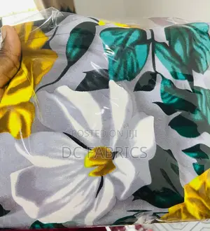 🔥Vintage Crepe Fabric – GH₵30 Per Yard🔥