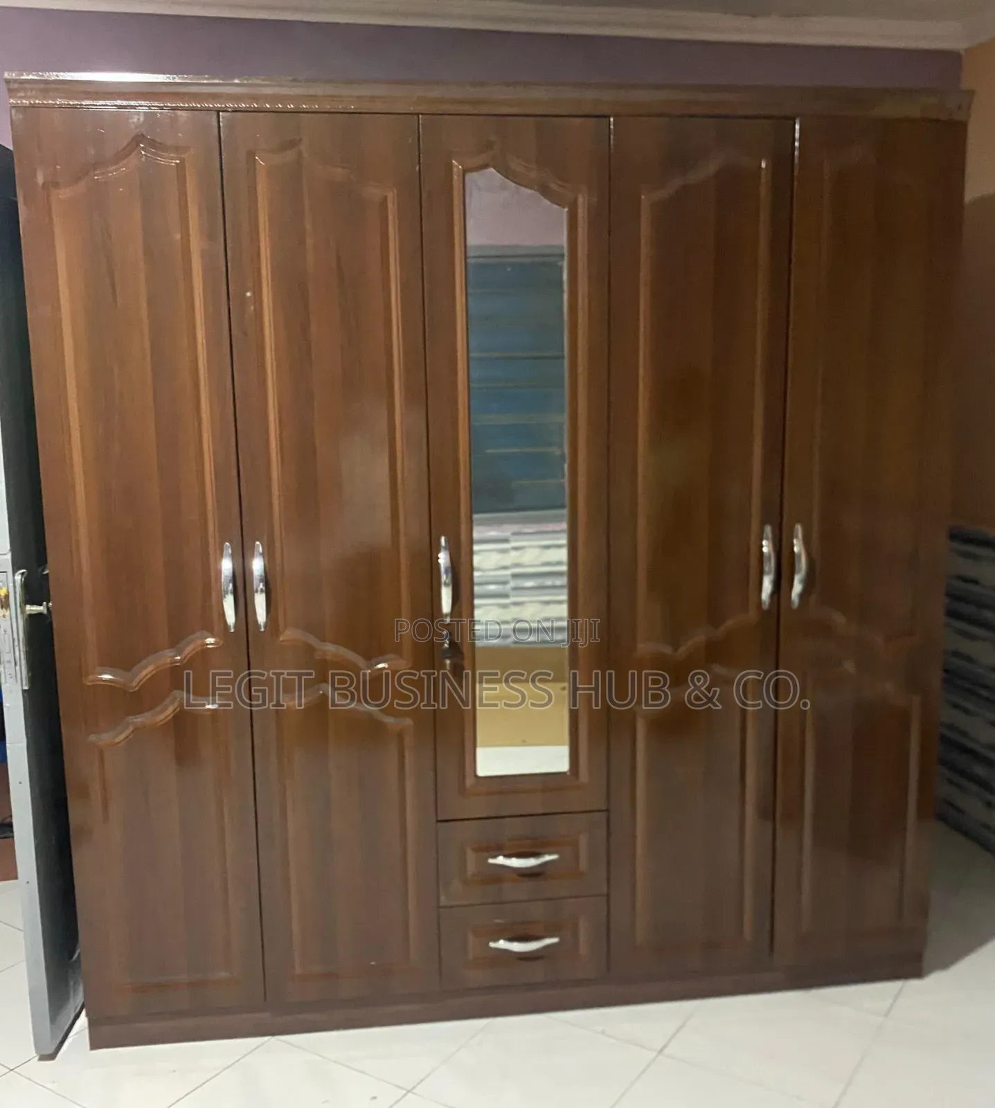 5 in 1 Brown Wardrobe With Mirror
