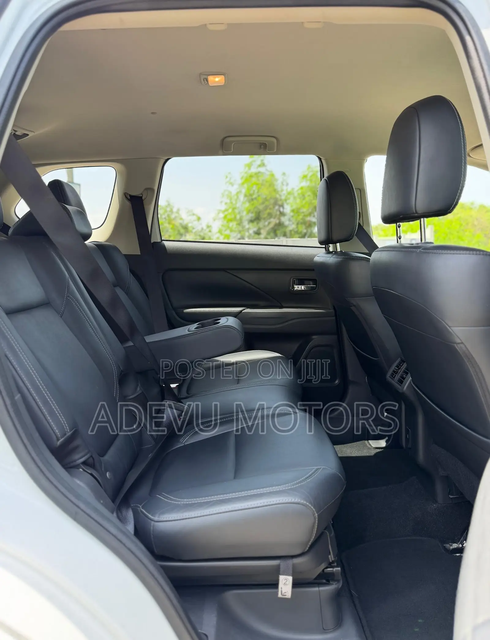 Mitsubishi Outlander LE S-AWC 2020 White