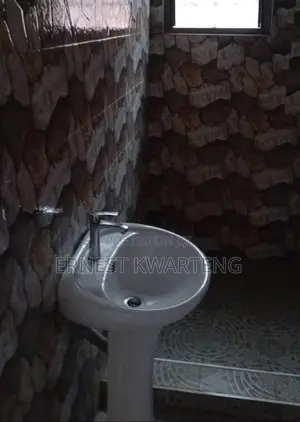 1bdrm House in Super Elite, Sowutwuom for rent