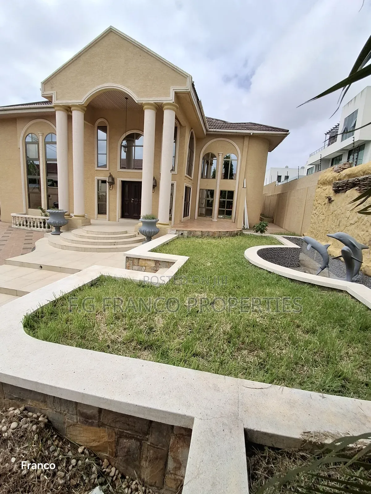 6bdrm House in Kg, Franco, Regimanuel Gray Estates for sale
