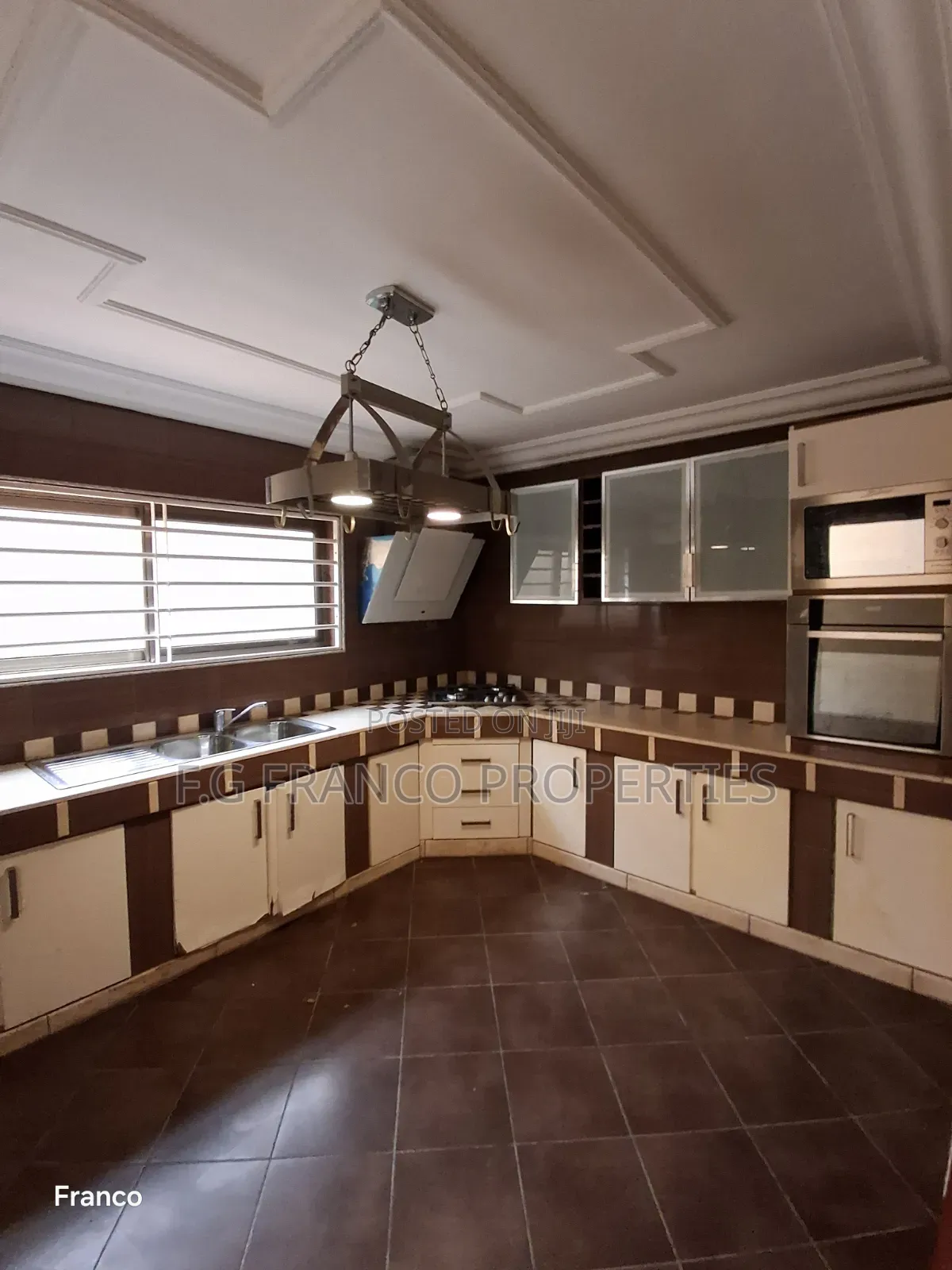 6bdrm House in Kg, Franco, Regimanuel Gray Estates for sale