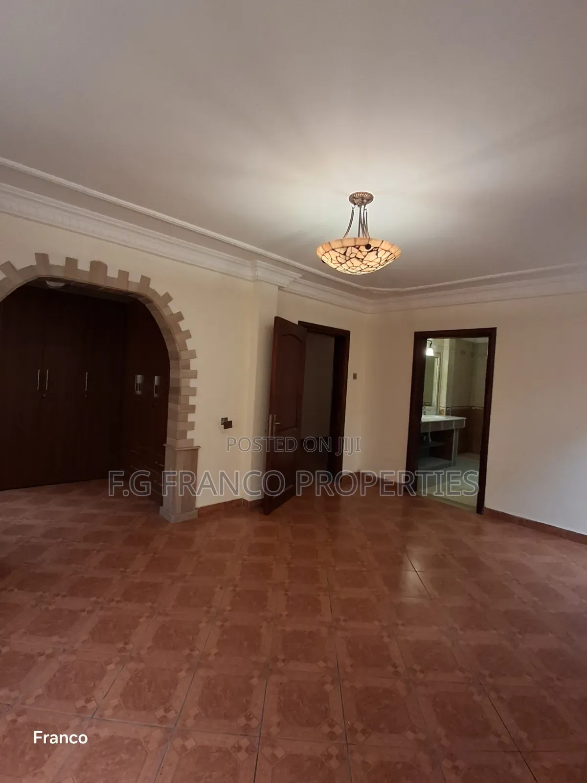 6bdrm House in Kg, Franco, Regimanuel Gray Estates for sale