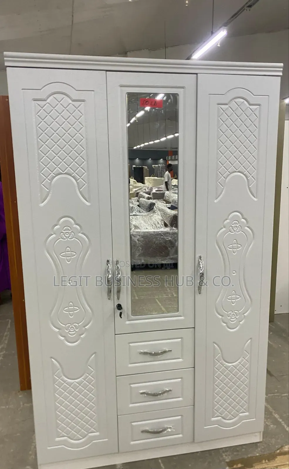 Wooden 3 Doors Wardrobe