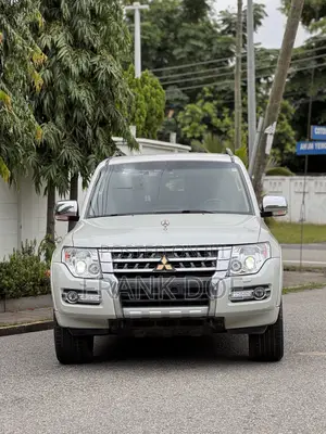 Mitsubishi Pajero V80 3.8 V6 GLS 2019 White
