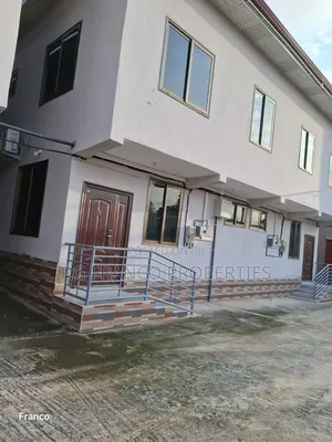 Furnished 3bdrm Apartment in Kg Franco Properties, Baatsona Total