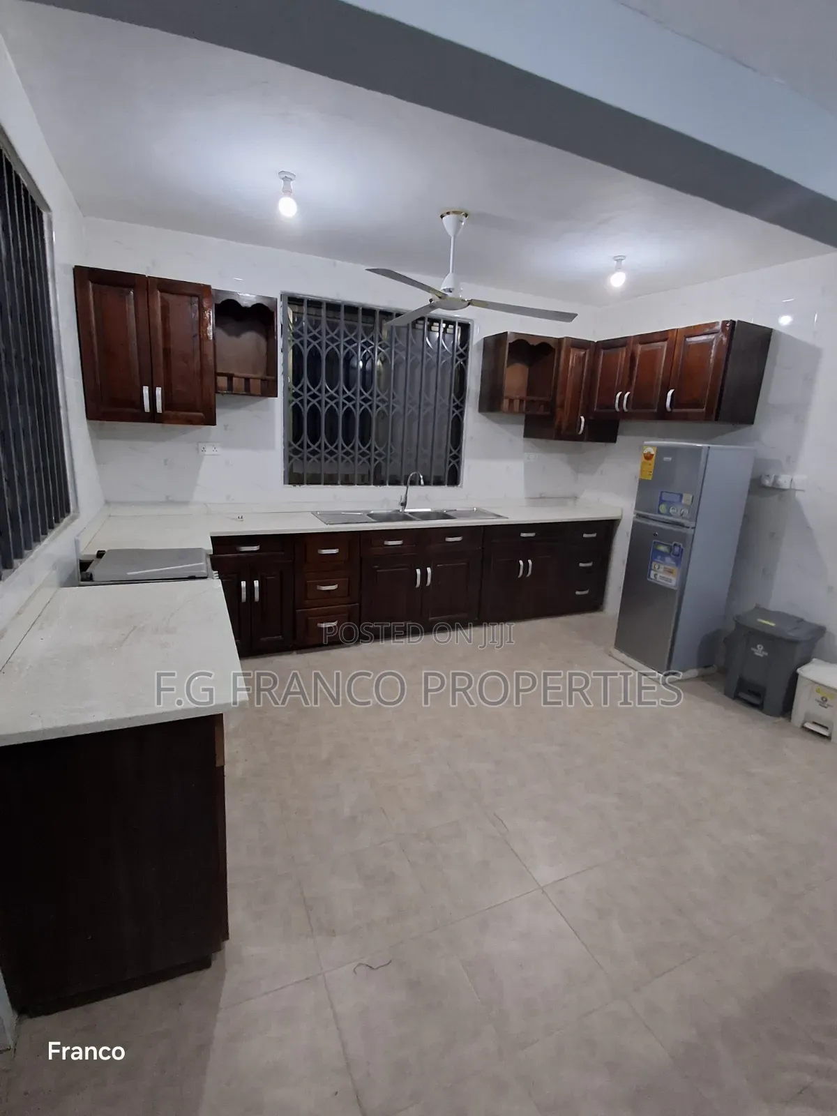 Furnished 3bdrm Apartment in Kg Franco Properties, Baatsona Total