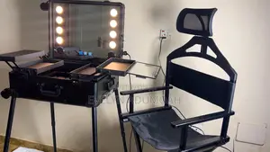 Professional Makeup Vanity Station With Led Mirror