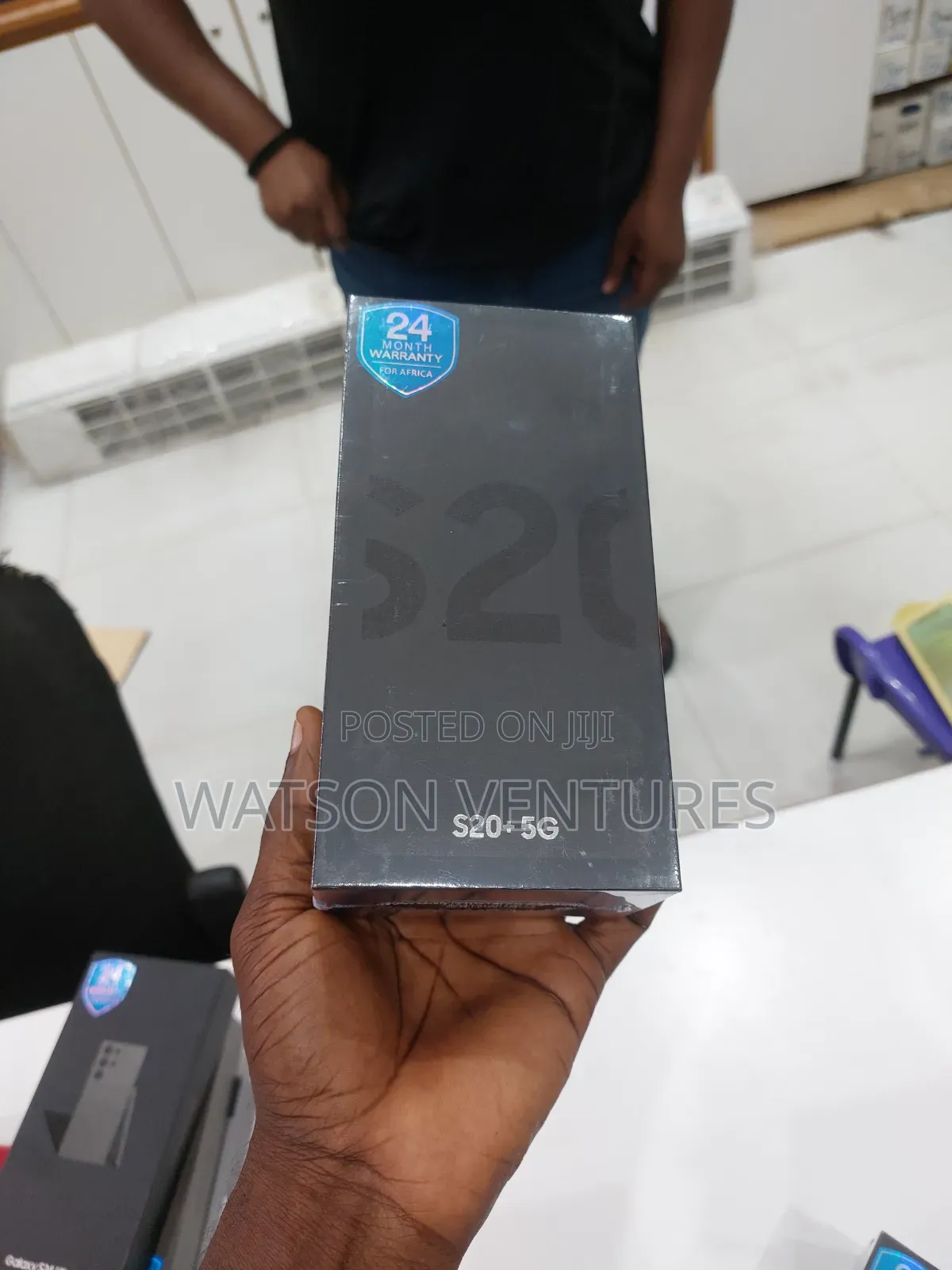 New Samsung Galaxy S20+ 5G 128 GB Black