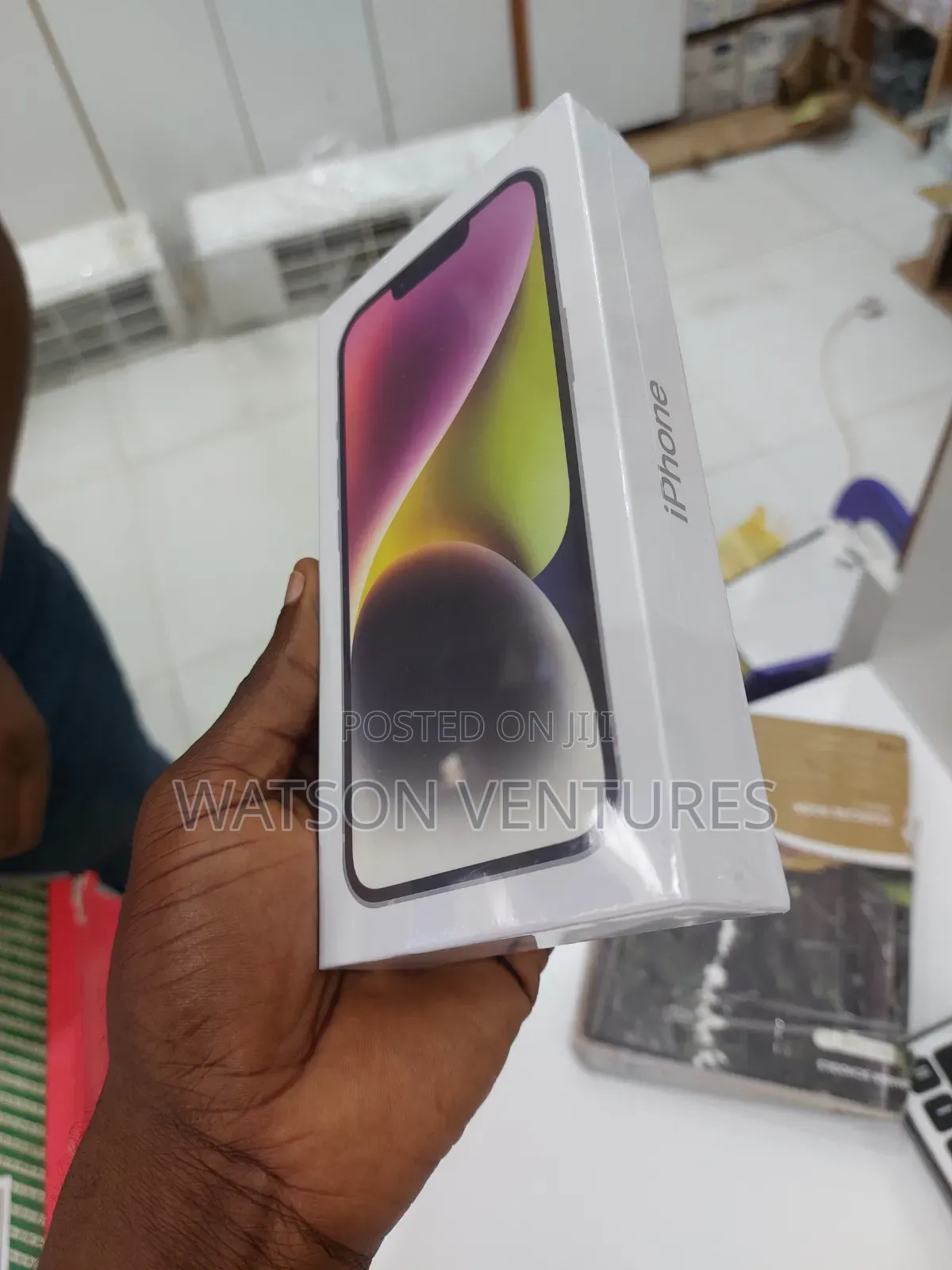 New Apple iPhone 14 128 GB Silver