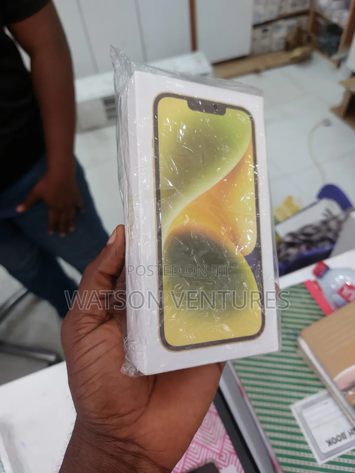 New Apple iPhone 14 256 GB Silver