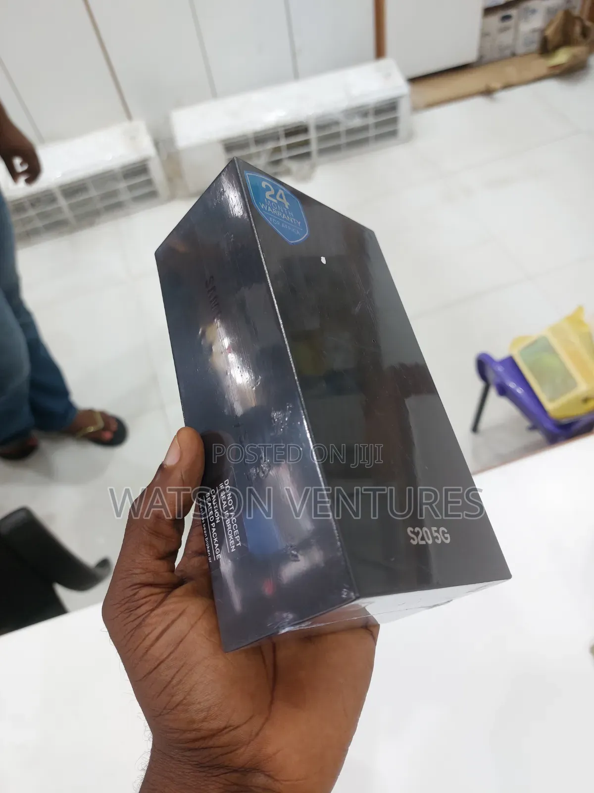 New Samsung Galaxy S20 5G Uw 128 GB Black