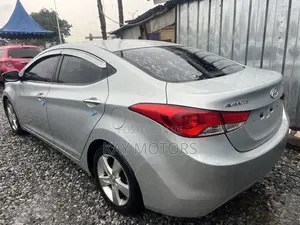 Hyundai Avante 2013 Silver
