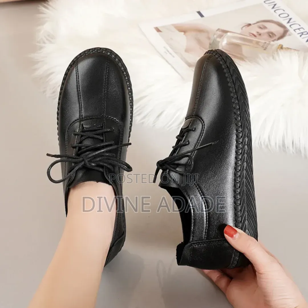 Ladies Flat Shoes