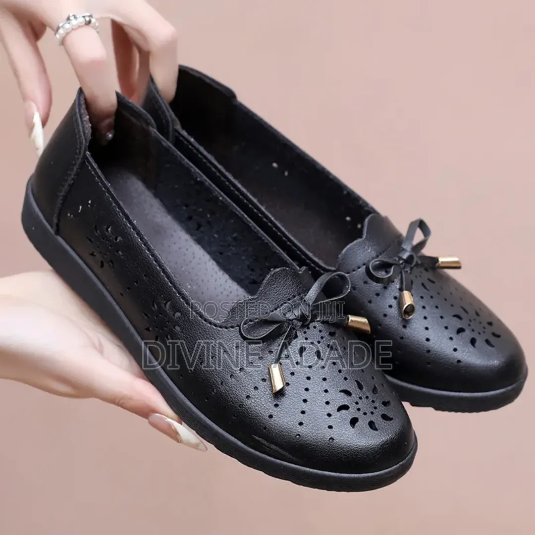 Ladies Flat Shoes