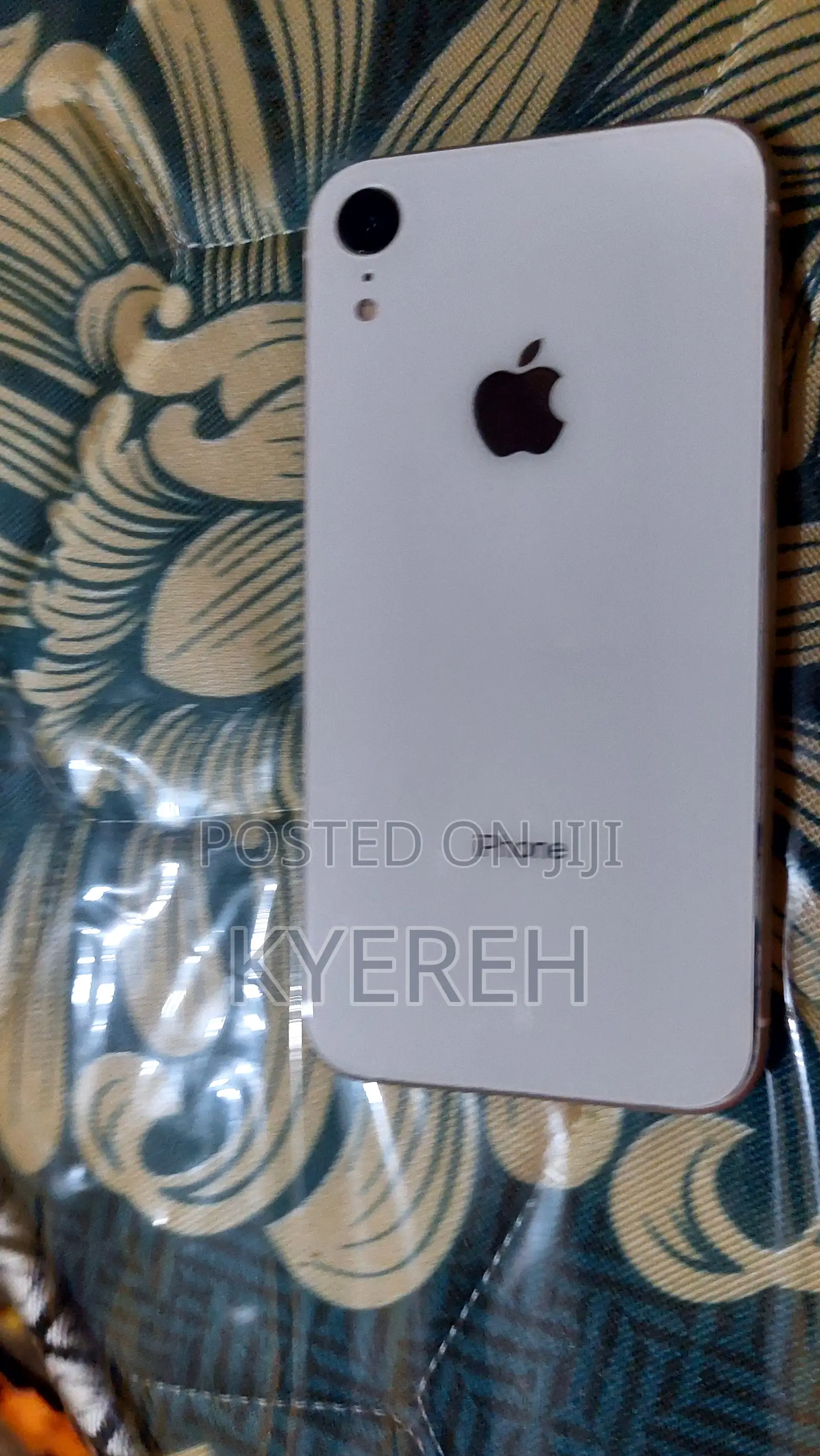 Apple iPhone XR 128 GB White