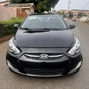 Hyundai Accent GLS 4dr Sedan (1.6L 4cyl 6M) 2015 Black