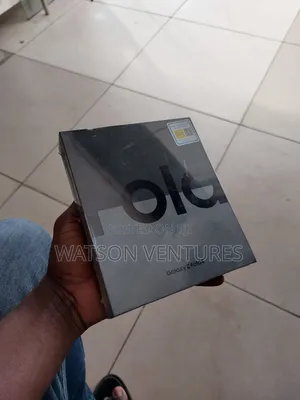 New Samsung Galaxy Z Fold4 256 GB Bronze