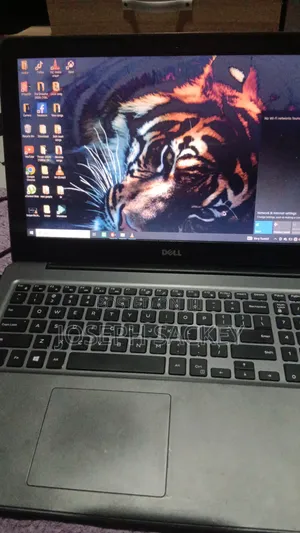 Laptop Dell Inspiron 15 8GB AMD A8 HDD 256GB