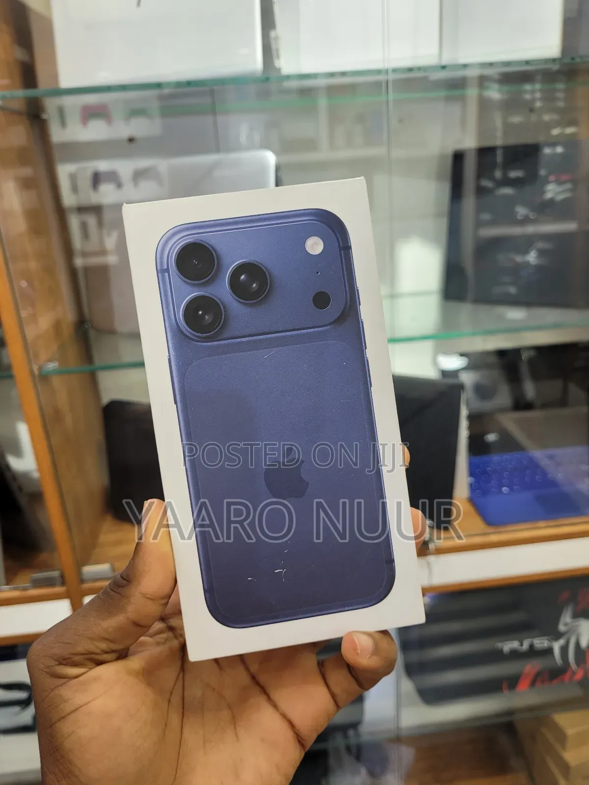 New Apple iPhone 17 Pro Max 256 GB Blue