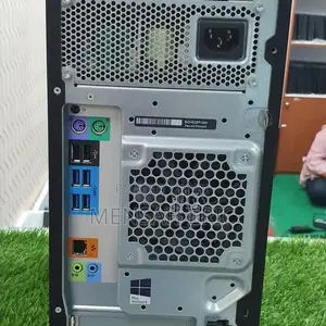Server HP 32GB Intel Xeon HDD+SSD 512GB