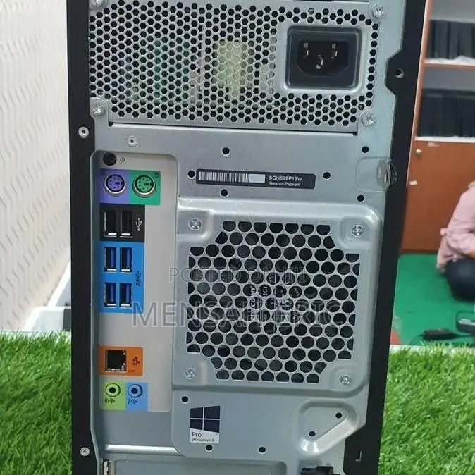 Server HP 32GB Intel Xeon HDD+SSD 512GB