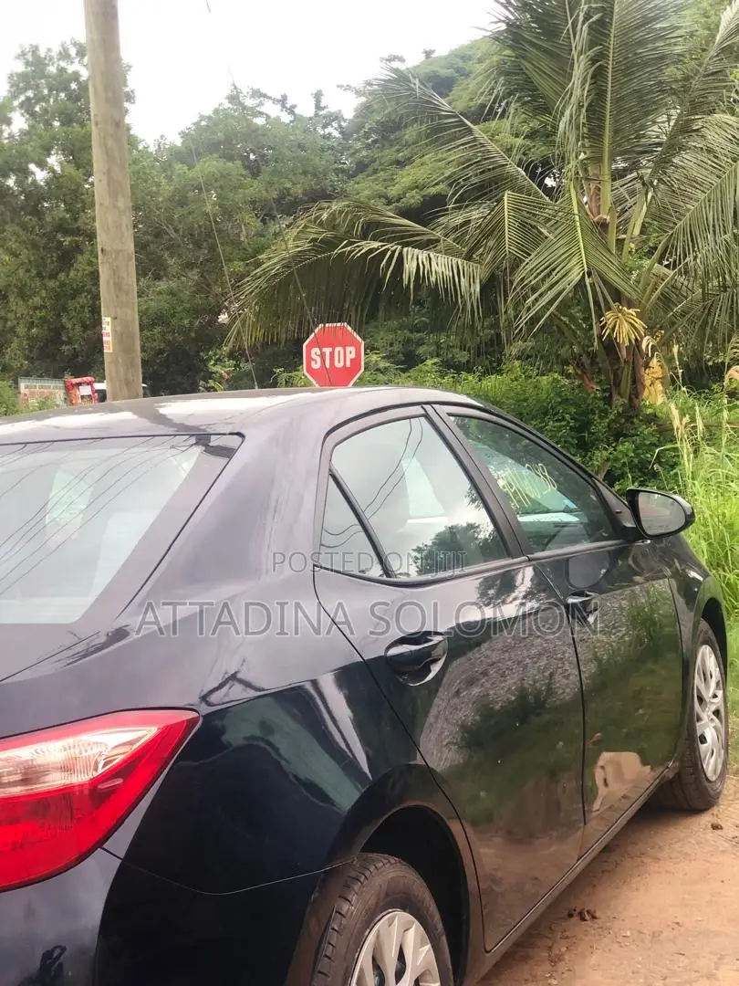 Toyota Corolla 2018 Black