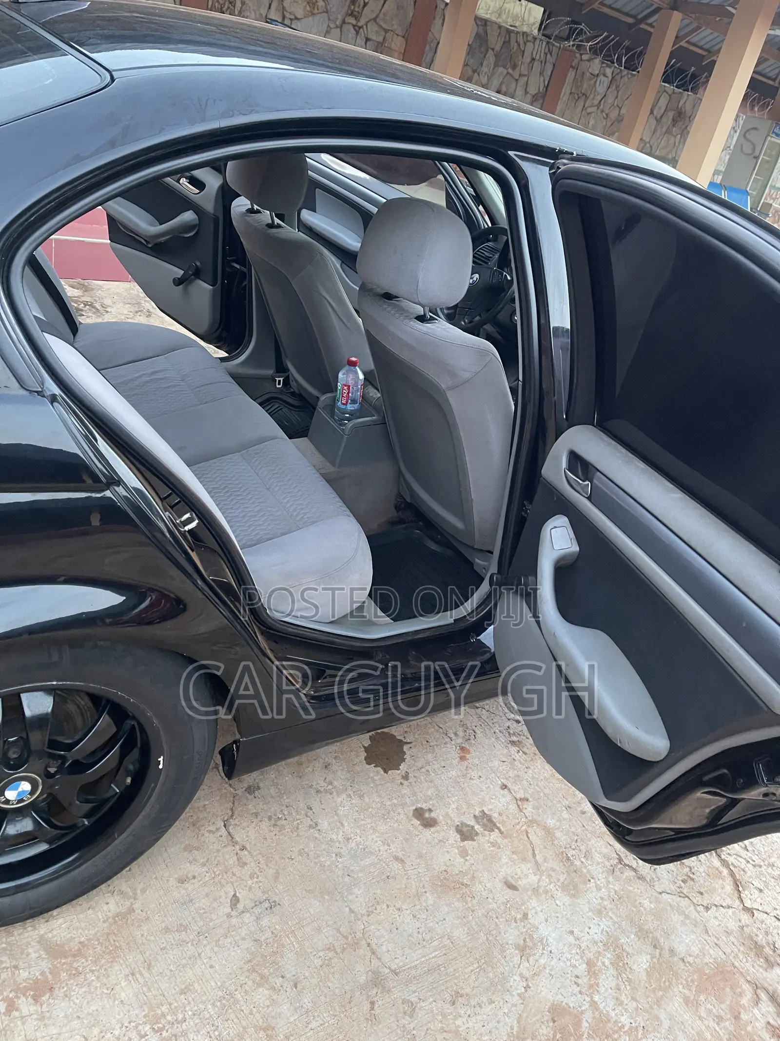 BMW 318i 2000 Black