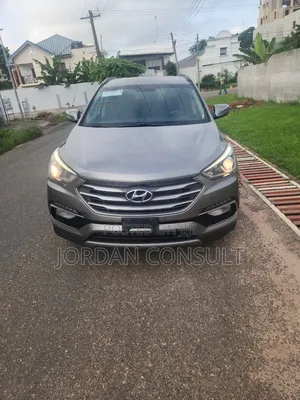 Hyundai Santa Fe 2018 Gray