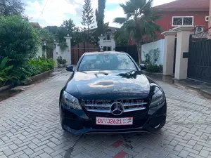 Mercedes-Benz C300 2018 Black
