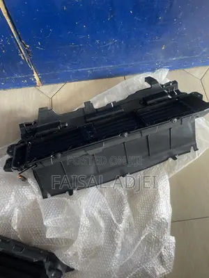 Cr-v 17 Shutter Grill