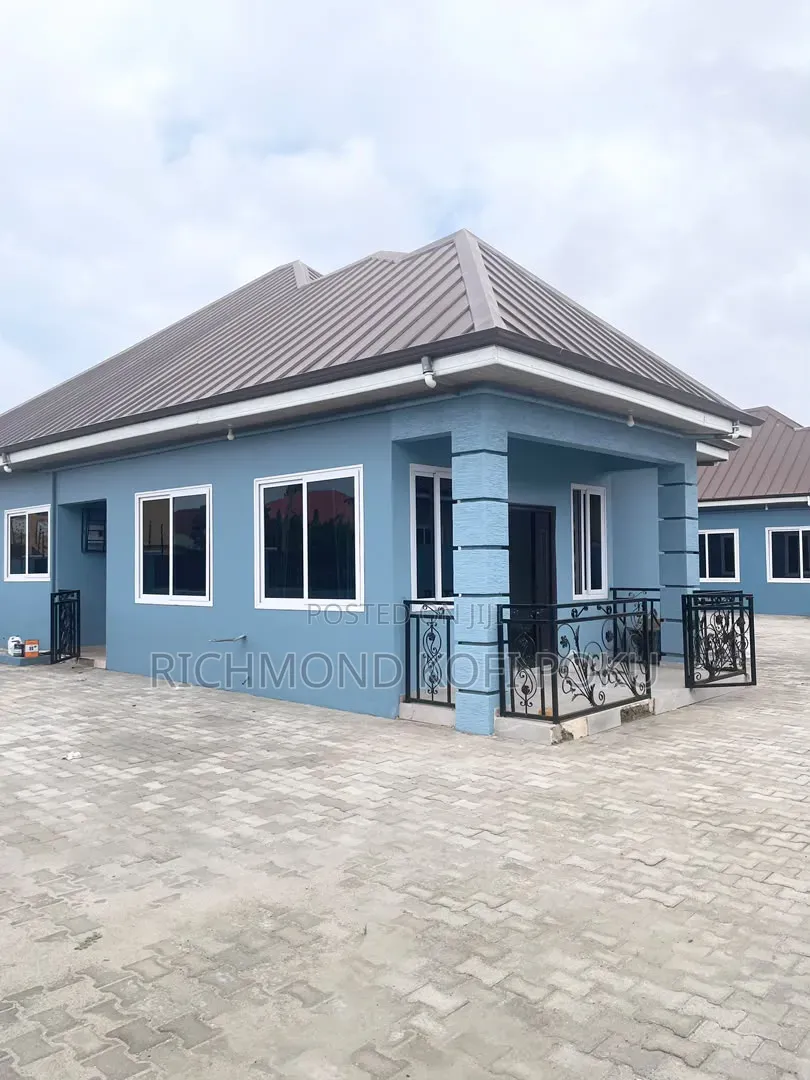 3bdrm Shared Apartment in Kofi'S Realty, Manet Junction for rent