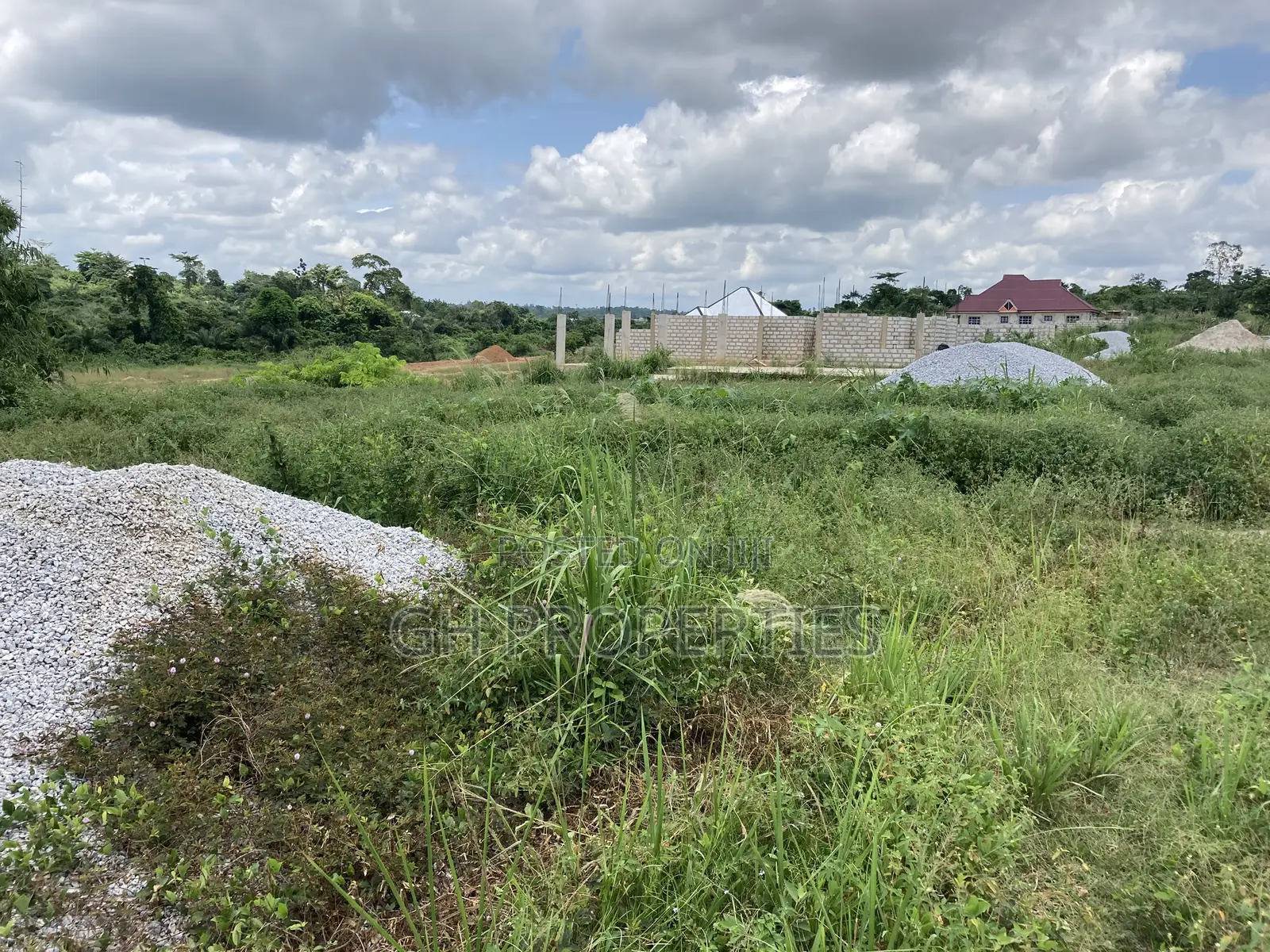 Half Plot for Sale at Sokoban Konkoli.