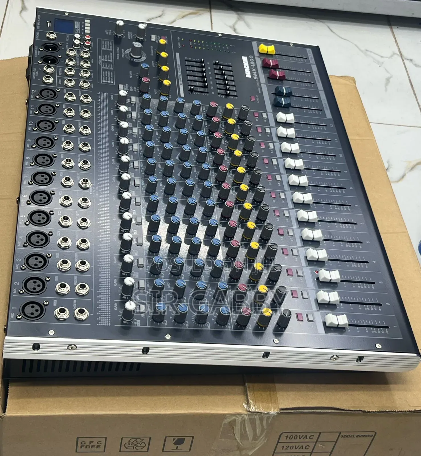 SMX 12 Mixer Console