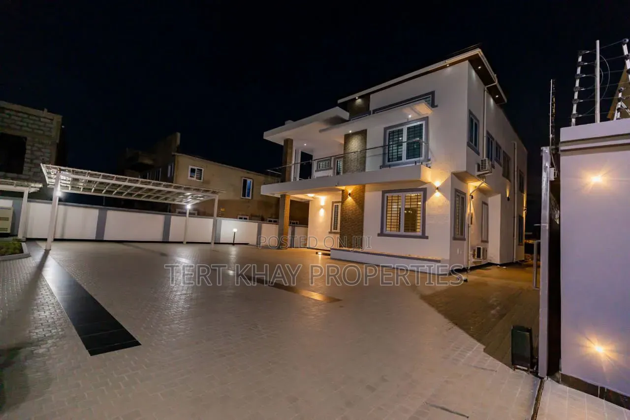 4bdrm House in Lashini, Lashibi for sale