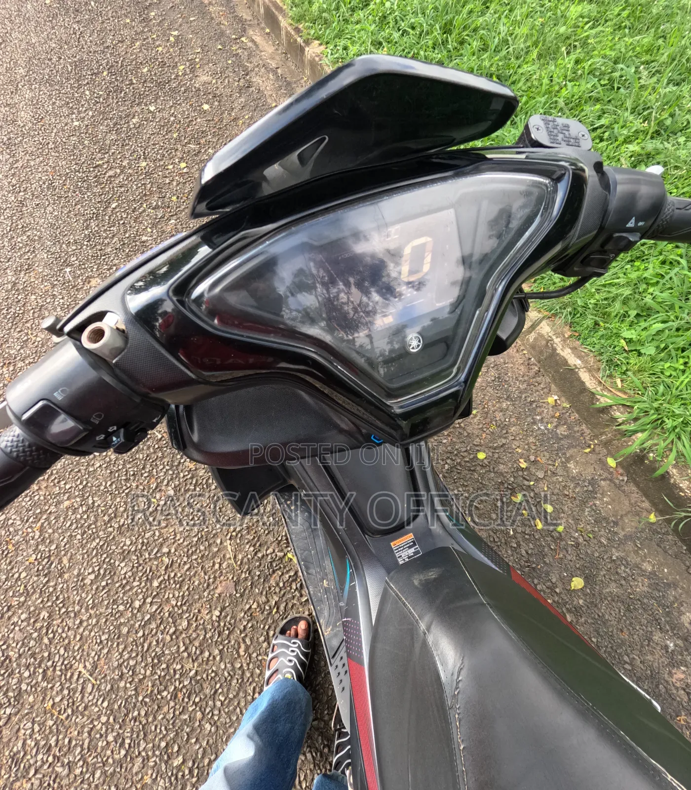 Yamaha 2023 Black