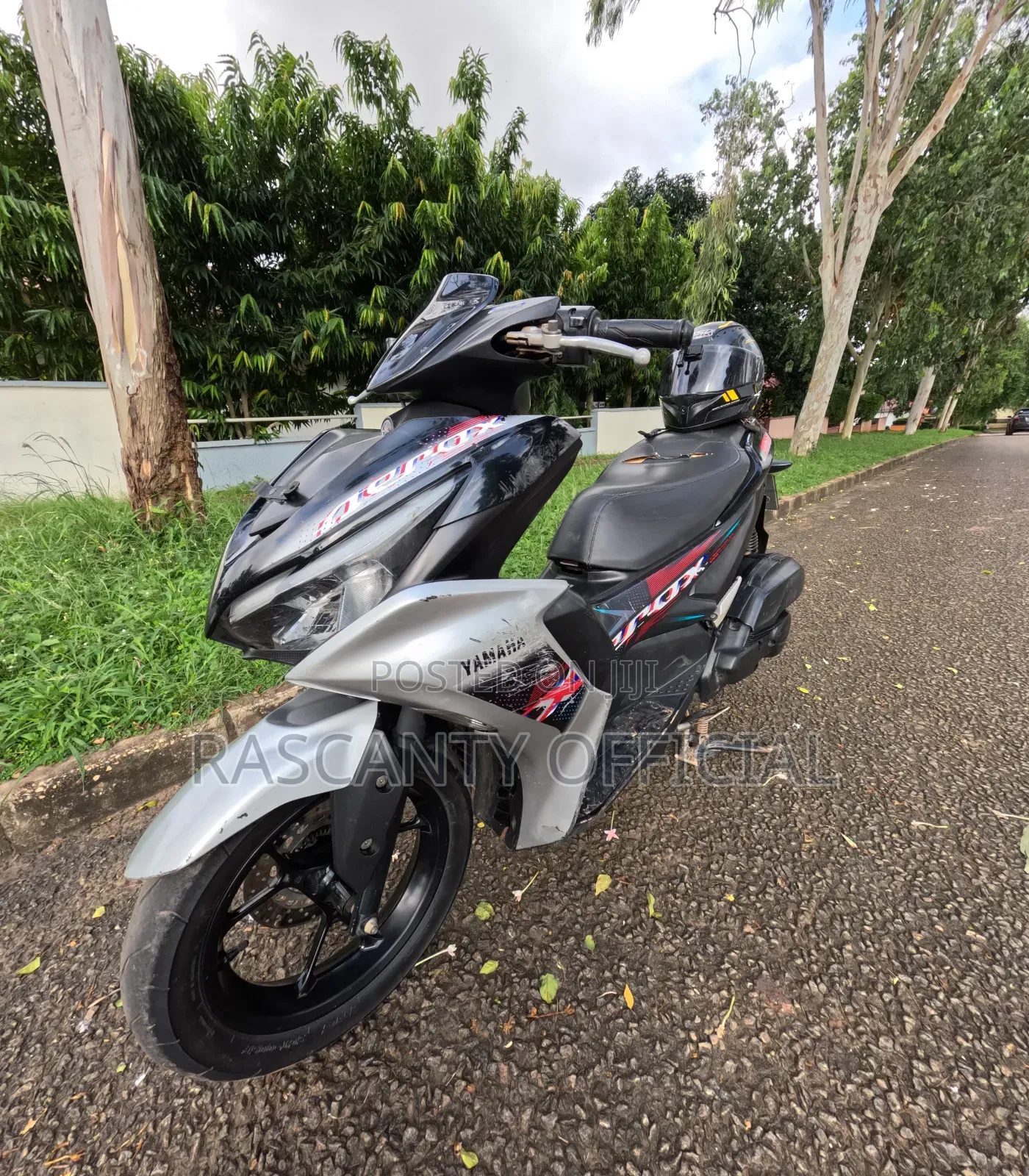 Yamaha 2023 Black
