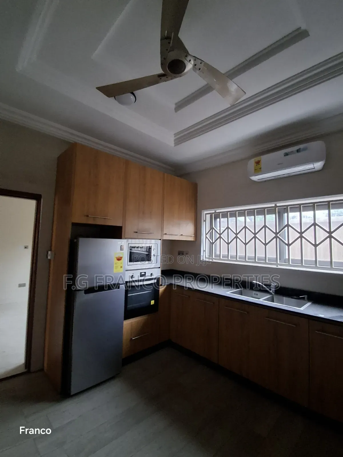 5bdrm House in Kg Franco Properties, Coca Cola for rent