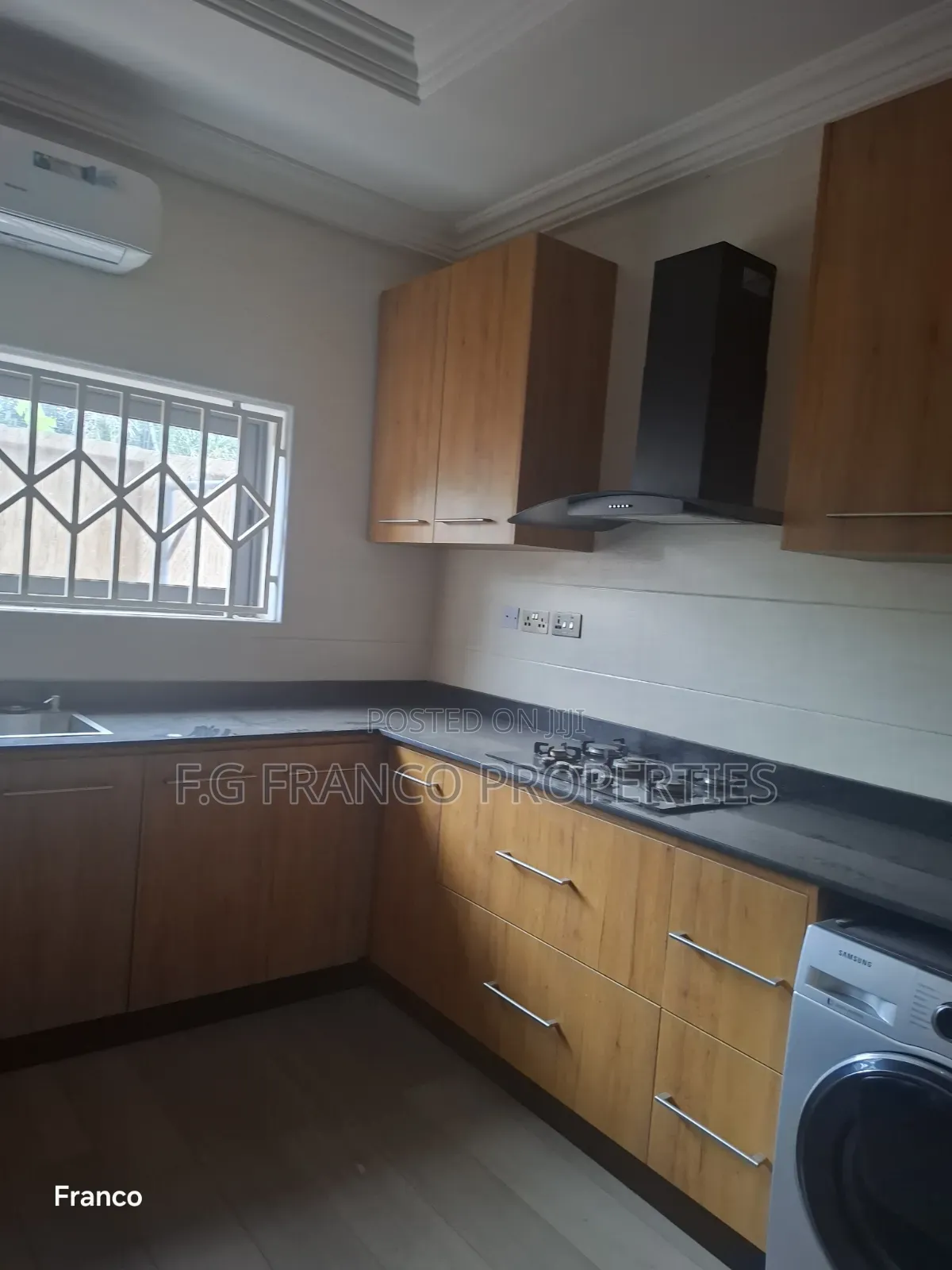 5bdrm House in Kg Franco Properties, Coca Cola for rent