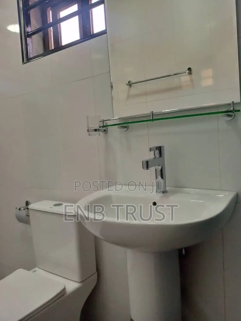 2bdrm Townhouse / Terrace in Cantonments, US Embassy Area for rent