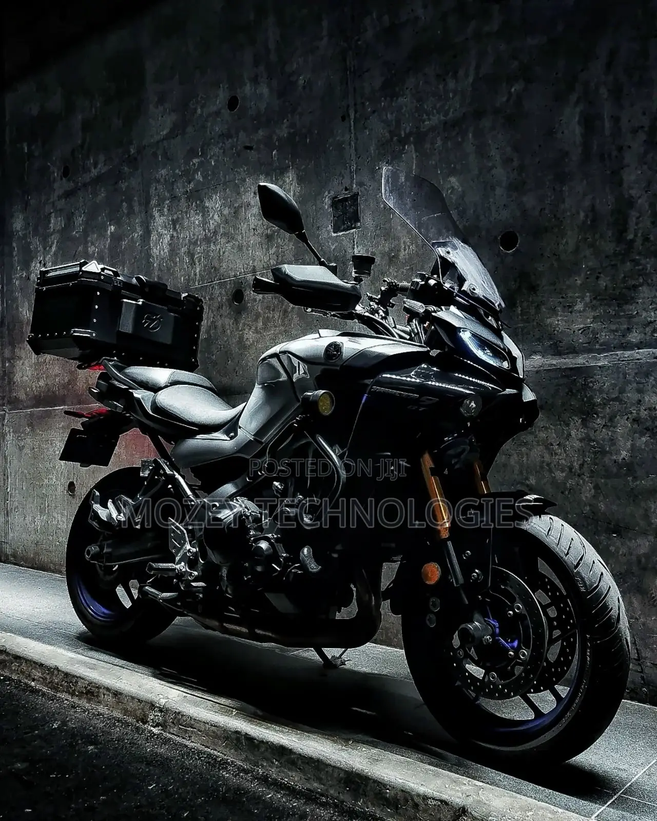 Yamaha 2022 Black