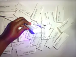 25 Pieces Of Handheld Nail Art Lamp With Free 10 Pieces Nail Clippers