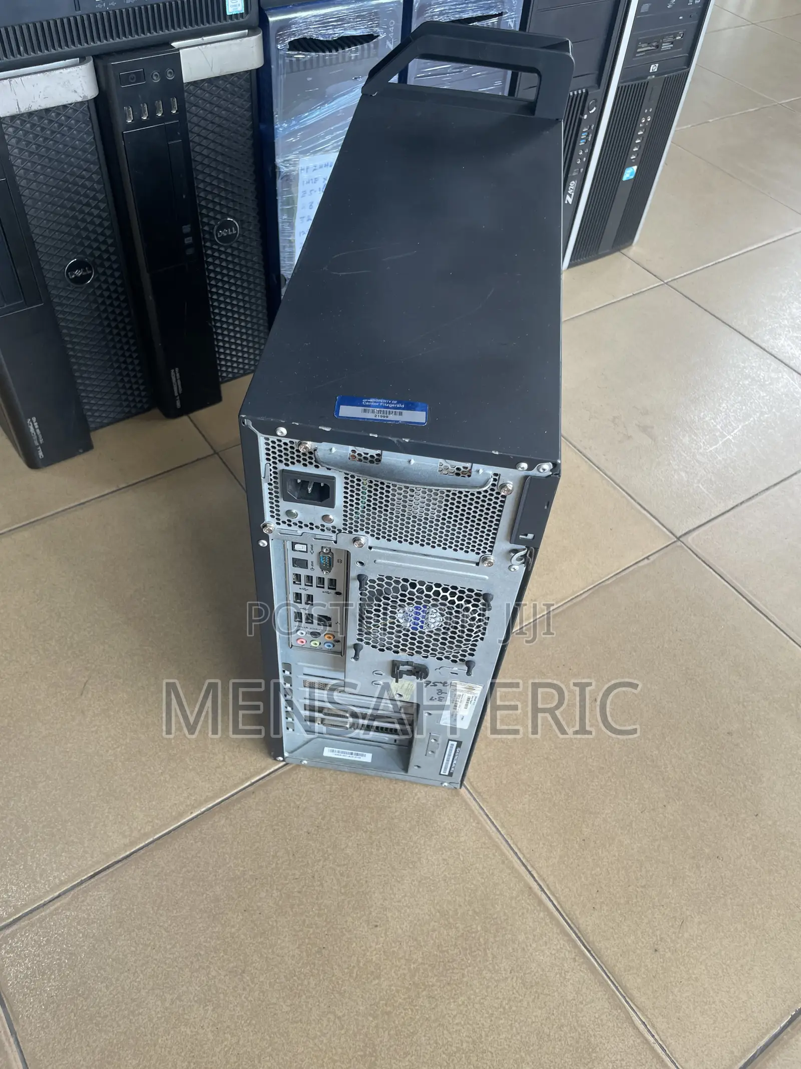 Server Lenovo 8GB Intel Xeon SSD 128GB