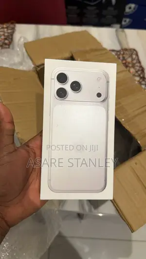 New Apple iPhone 17 Pro Max 256 GB Silver