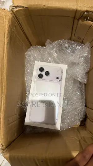 New Apple iPhone 17 Pro Max 256 GB Silver