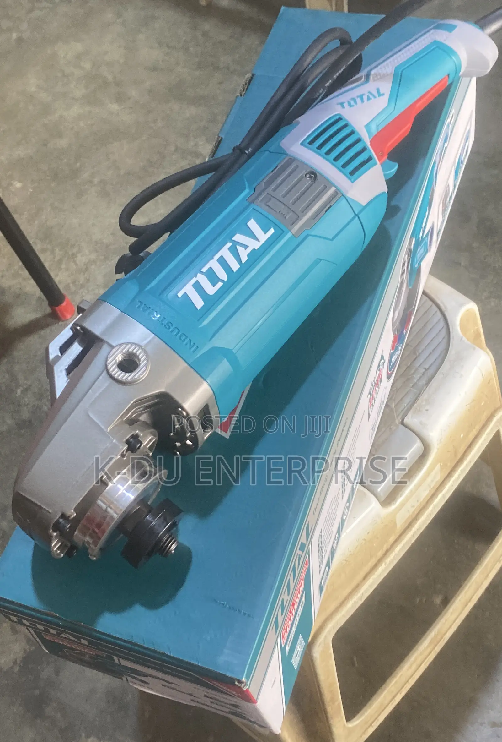 Total Angle Grinder 3000w