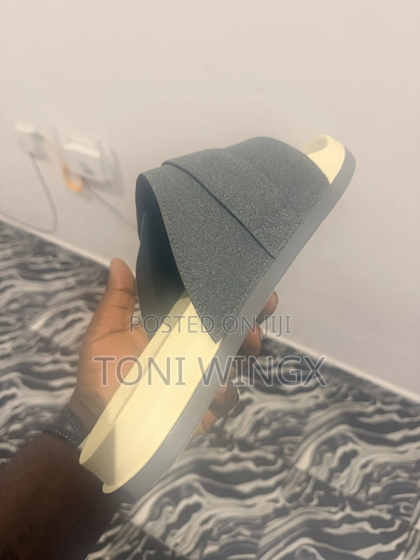 Nice Unisex Slides