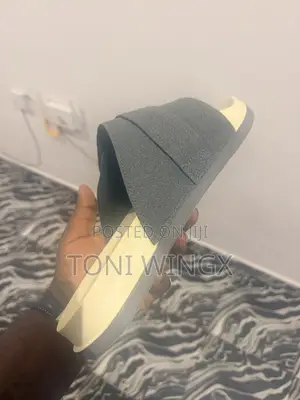 Nice Unisex Slides