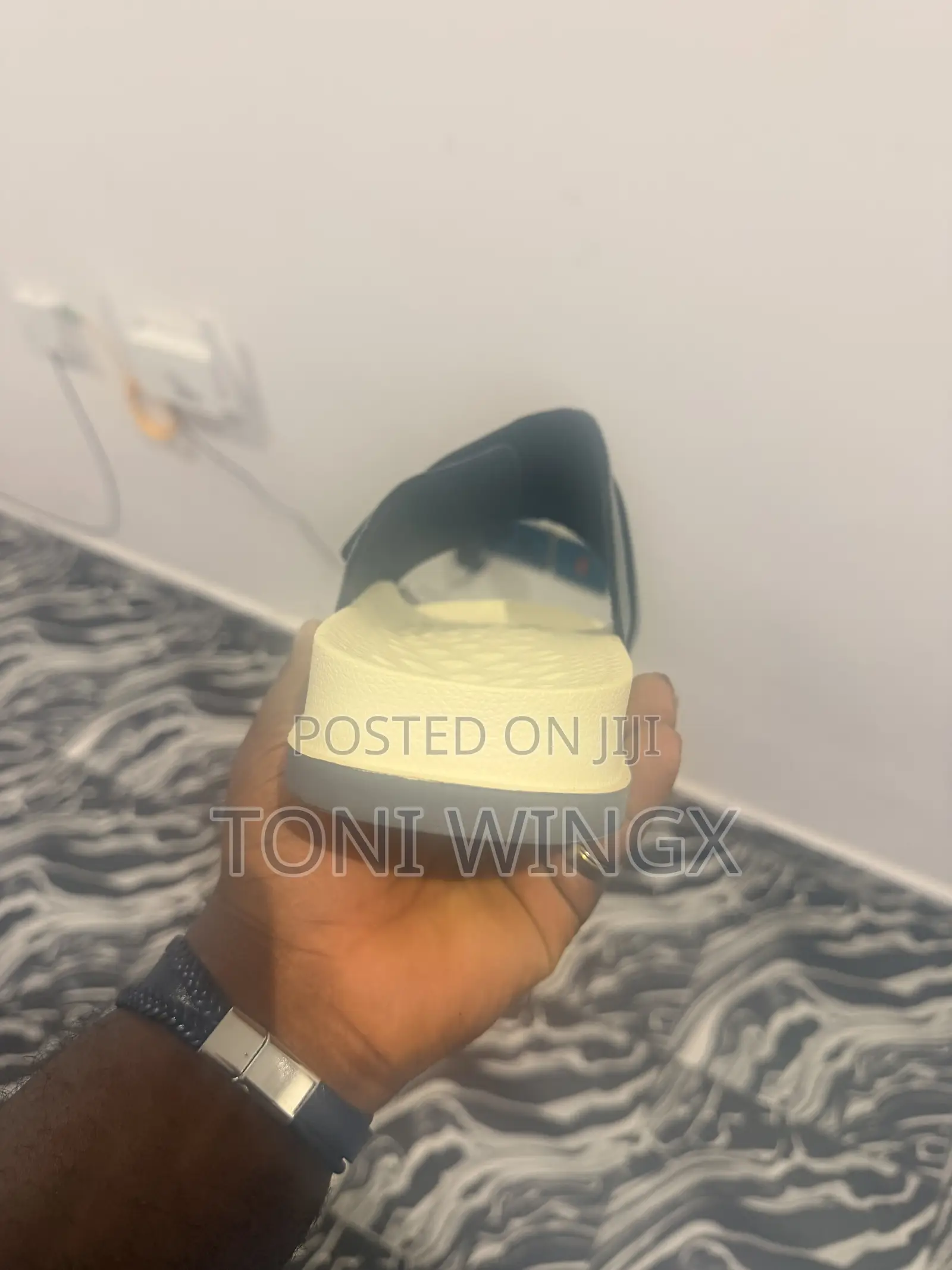 Nice Unisex Slides